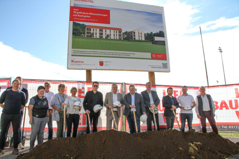 Spatenstich für das neue Wohnbauprojekt in Anger