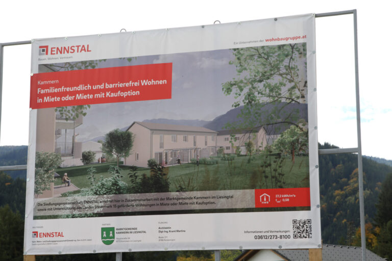 Spatenstich für den neuen Bauabschnitt im Wohnpark Kammern mit Vertretern der SG Ennstal und der Gemeinde Kammern, Oktober 2025